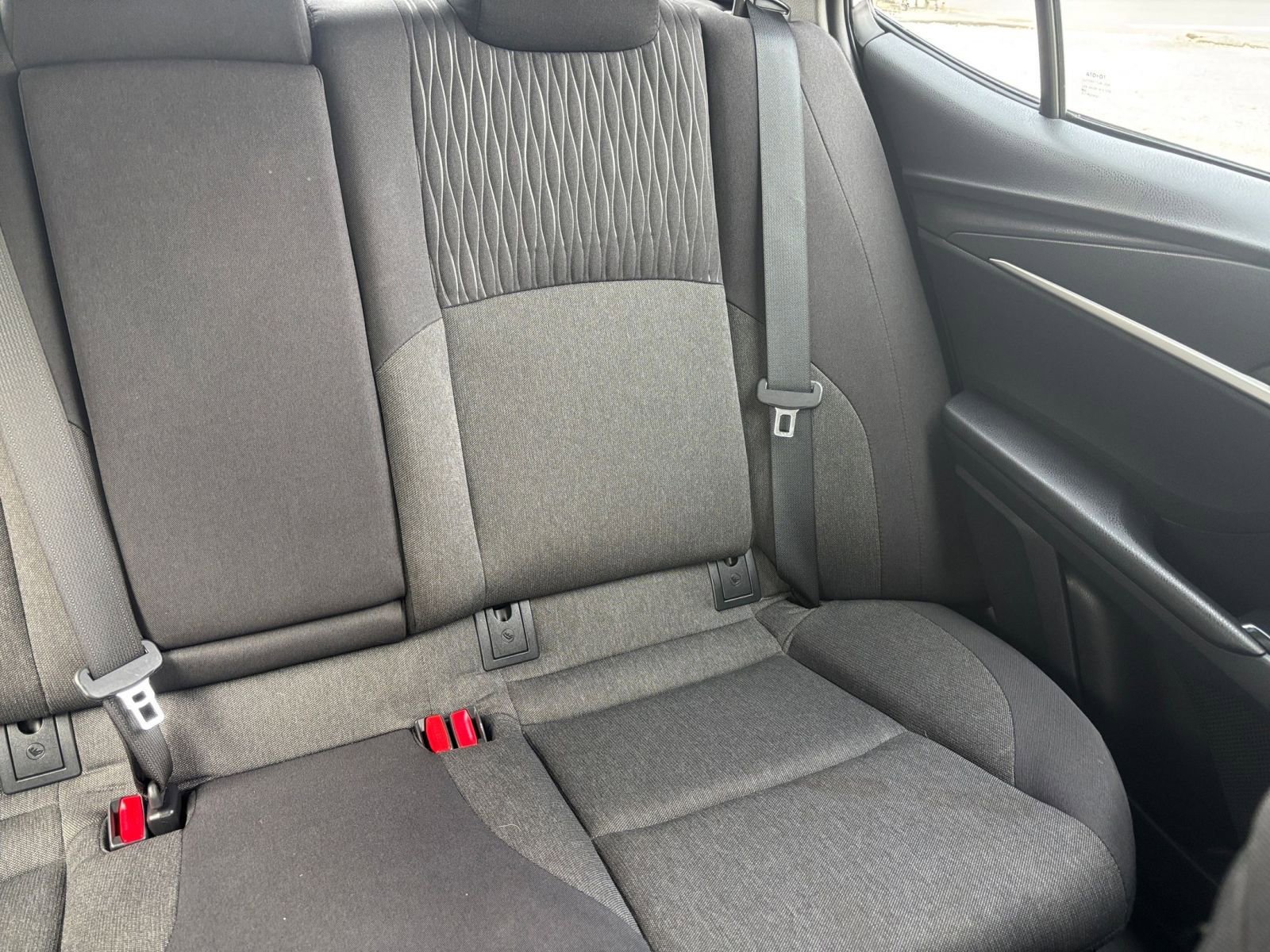 Used 2025 Toyota Camry LE image 33