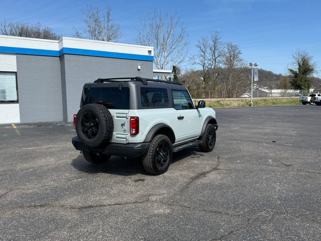 Used 2024 Ford Bronco Black Diamond image 3