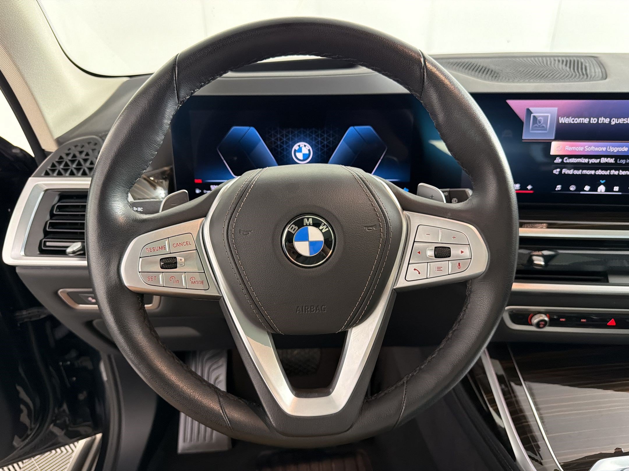 Used 2026 BMW X7 xDrive40i AWD/4WD image 11