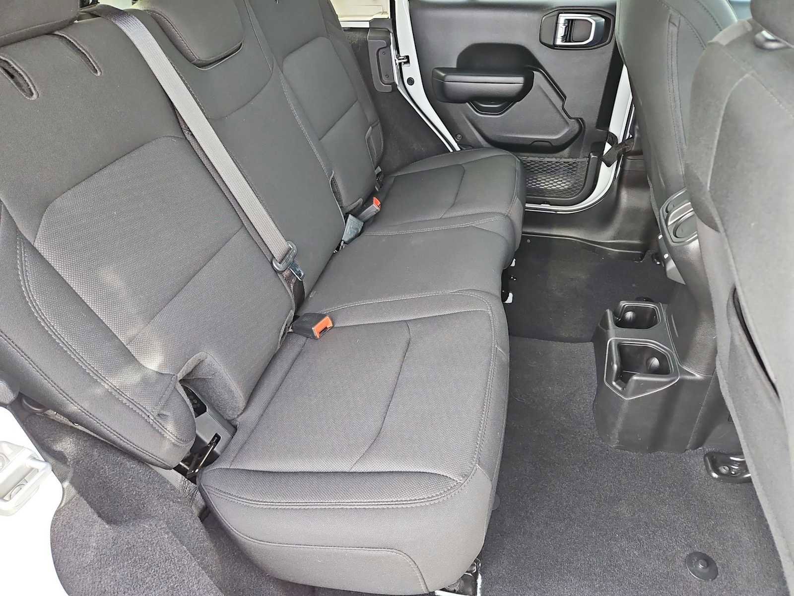 Used 2021 Jeep Wrangler Unlimited Sport image 19