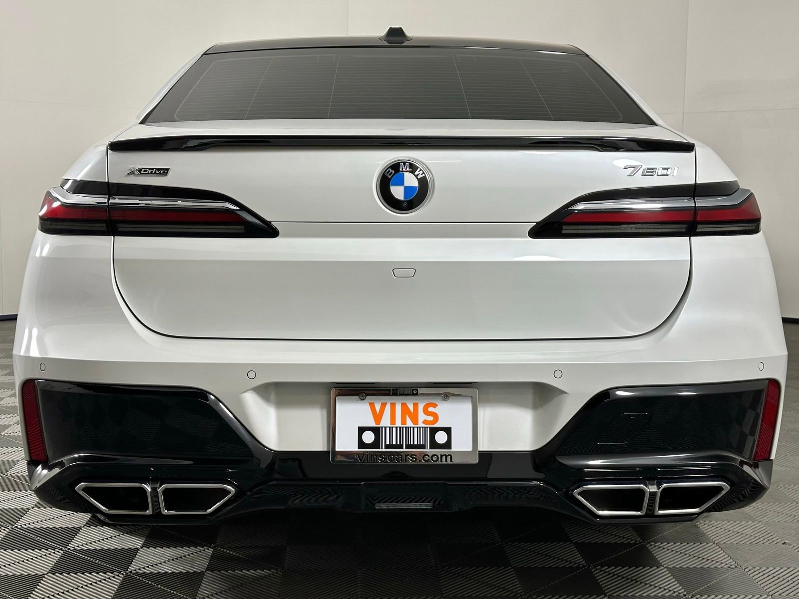 Used 2023 BMW 760i xDrive w/ Parking Assistance Package image 24