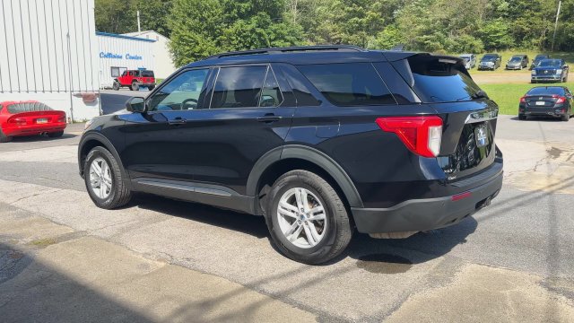 Used 2022 Ford Explorer XLT w/ Class IV Trailer Tow Package AWD/4WD image 12