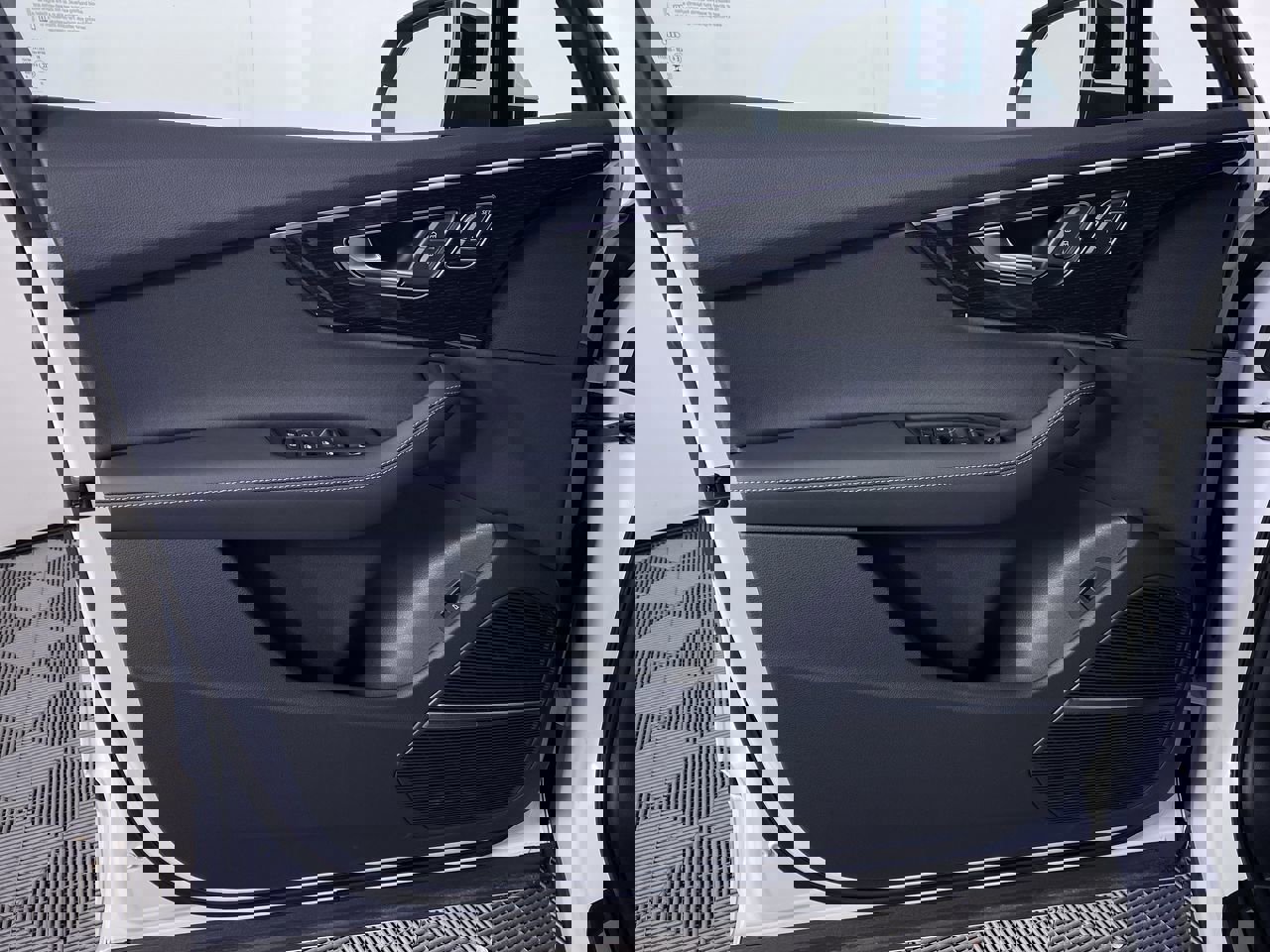 Used 2026 Audi Q7 3.0T Prestige image 13