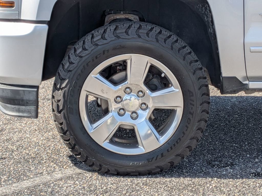 Used 2018 Chevrolet Silverado 1500 LT w/ Texas Edition image 11