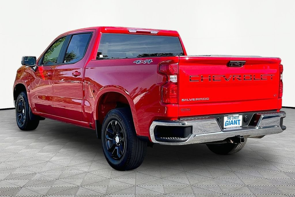 Used 2024 Chevrolet Silverado 1500 LT AWD/4WD image 4