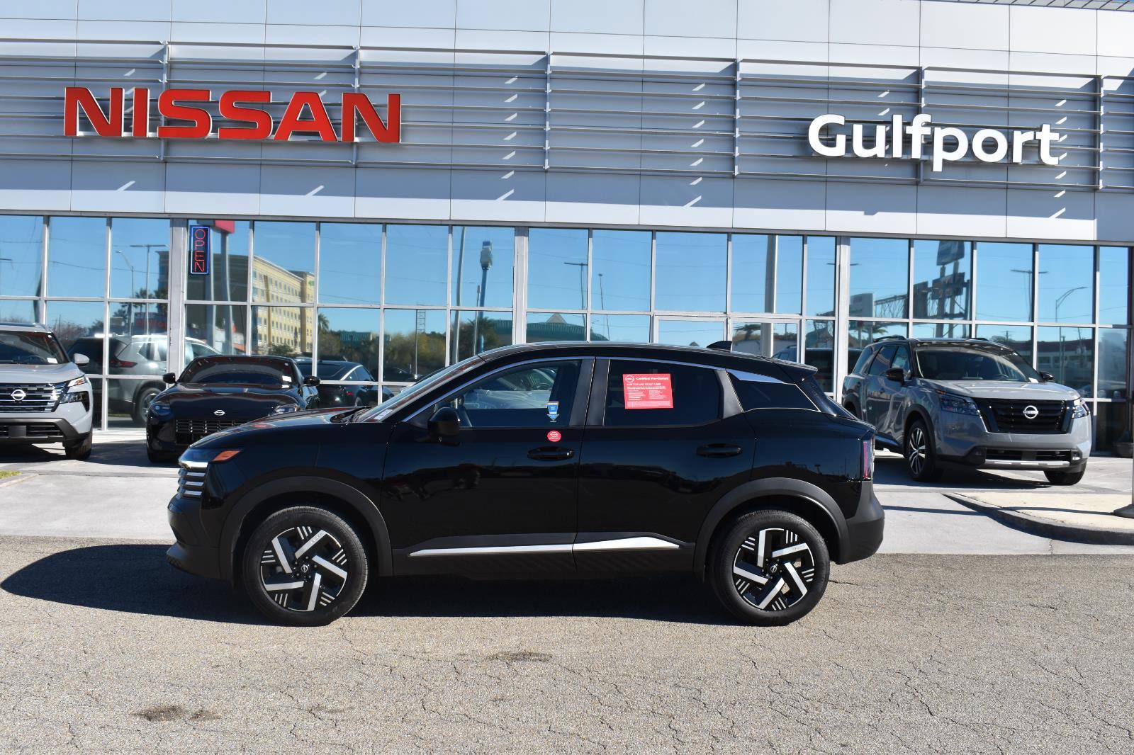 Certified 2025 Nissan Kicks SV image 3