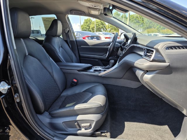 Used 2023 Toyota Camry XSE FWD image 27