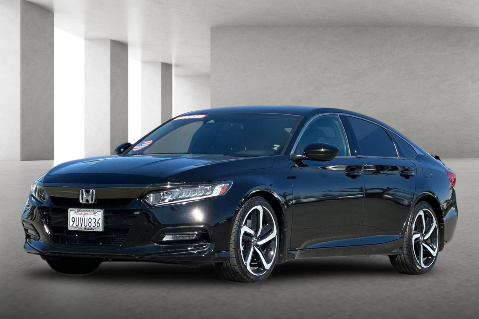 Used 2018 Honda Accord Sport image 8