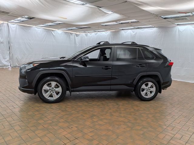 Used 2021 Toyota RAV4 XLE w/ Convenience Package AWD/4WD image 4