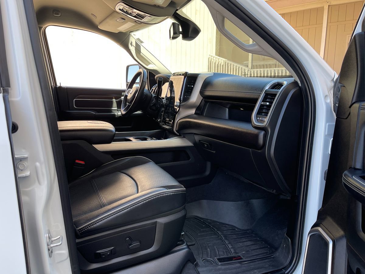 Used 2024 RAM 3500 Laramie AWD/4WD image 21