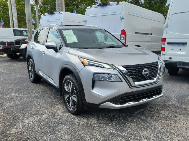 Used 2023 Nissan Rogue Platinum w/ Platinum Premium Package AWD/4WD image 2