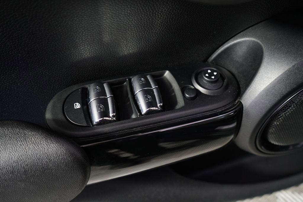 Used 2016 MINI Cooper S FWD image 23