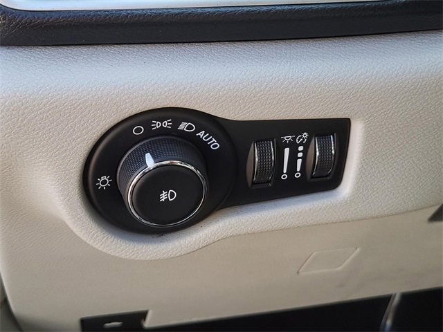 Used 2020 Chrysler Pacifica Touring-L w/ Advanced Safetytec Group image 22