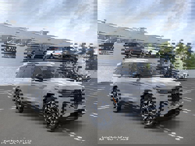 New 2026 Lincoln Nautilus Premier w/ Equipment Group 102A image 7