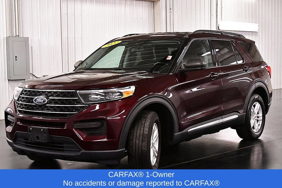 Used 2022 Ford Explorer XLT AWD/4WD image 3
