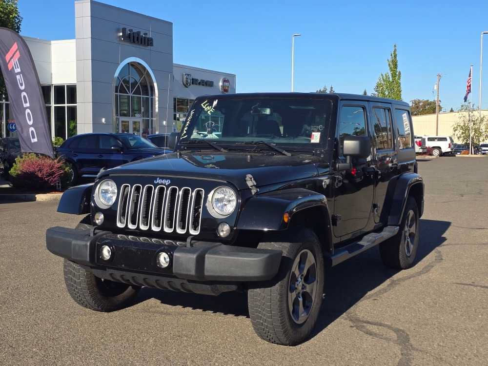 Used 2018 Jeep Wrangler Unlimited Sahara AWD/4WD image 8