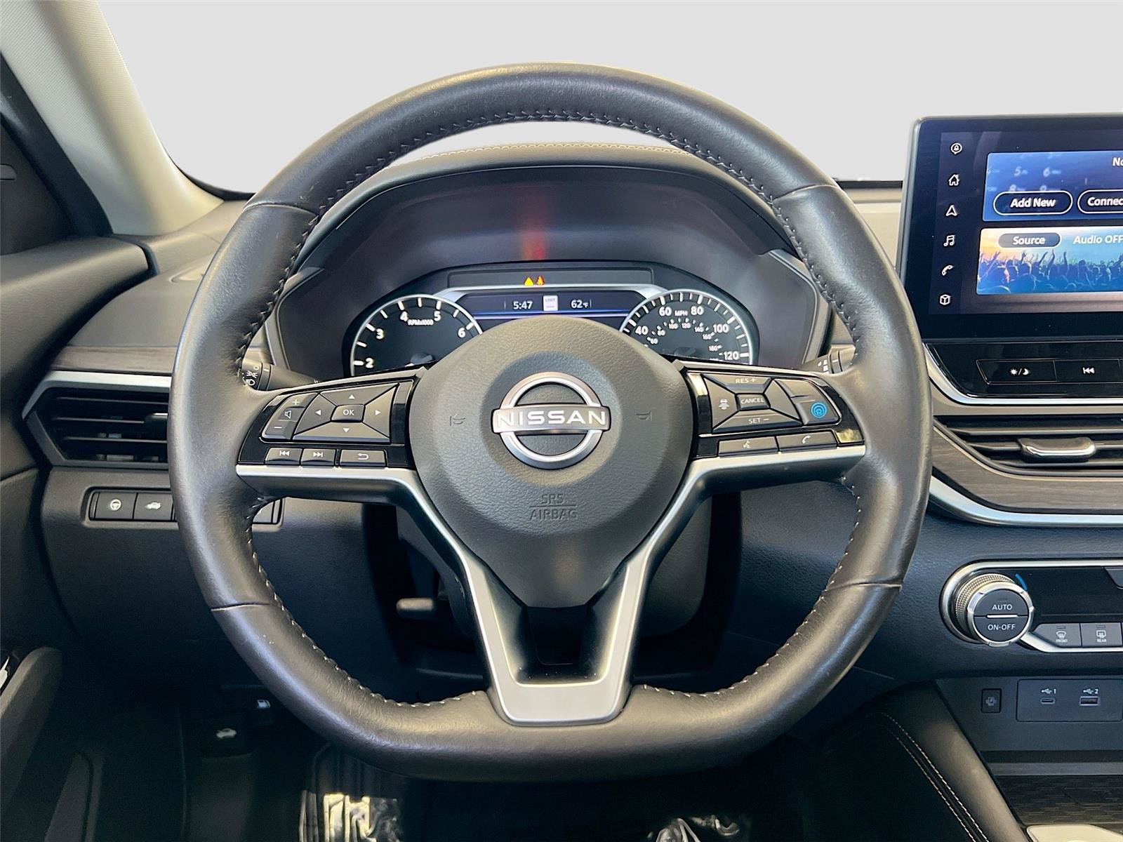 Used 2023 Nissan Altima 2.5 SL AWD/4WD image 16