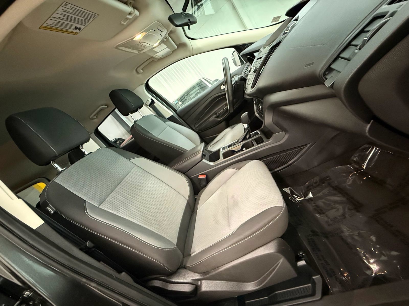 Used 2017 Ford Escape SE AWD/4WD image 24