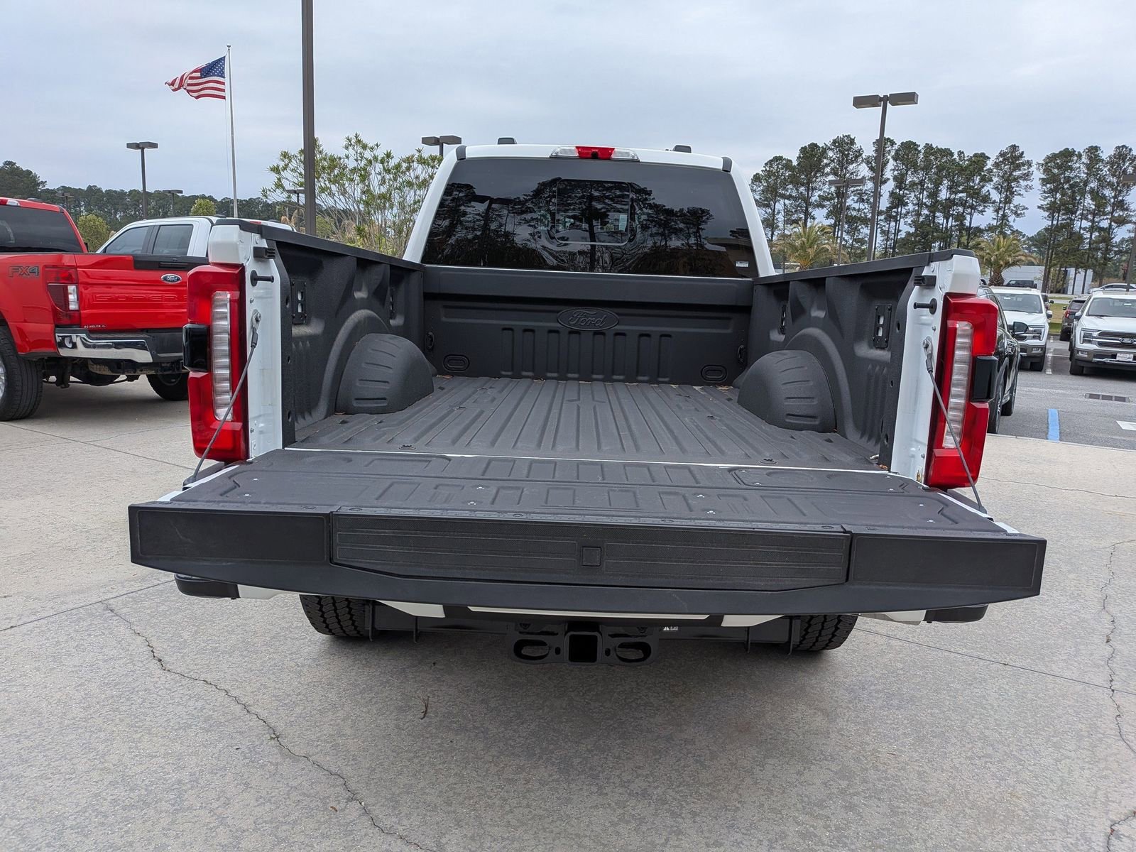 Certified 2026 Ford F250 Lariat w/ Black Appearance Package image 7