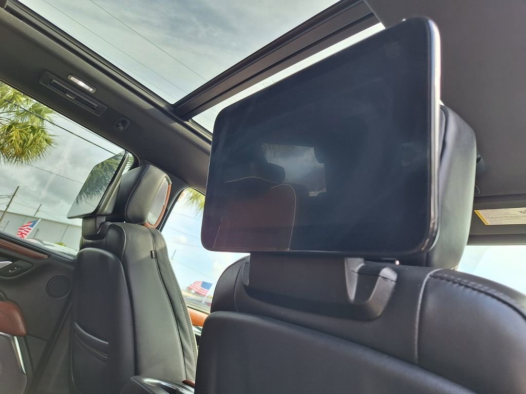 Used 2023 GMC Yukon Denali Ultimate w/ LPO, Floor Liner Package image 34