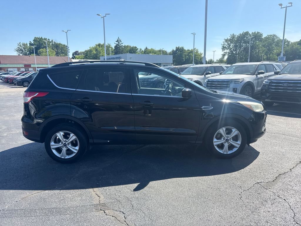 Used 2016 Ford Escape SE w/ Equipment Group 201A FWD image 6