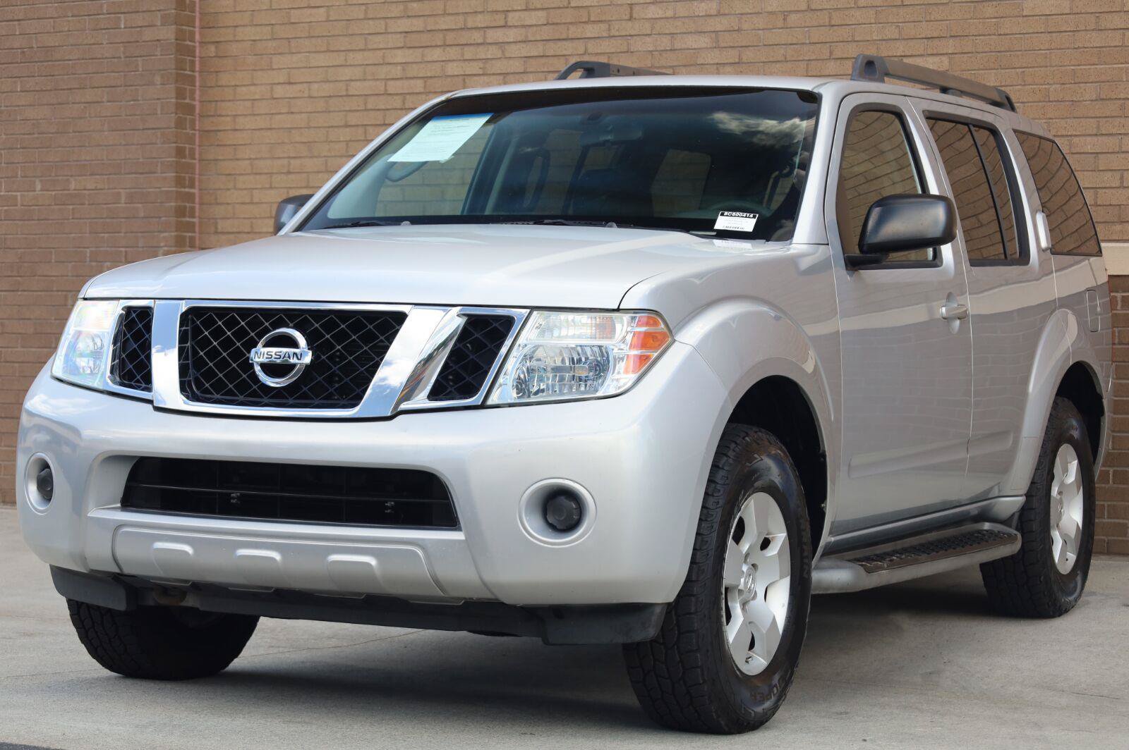 Used 2008 Nissan Pathfinder S AWD/4WD image 5