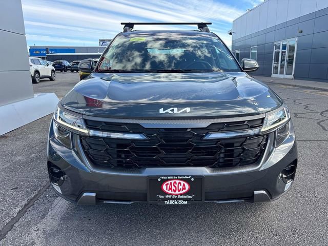 Used 2024 Kia Seltos X-Line AWD/4WD image 2