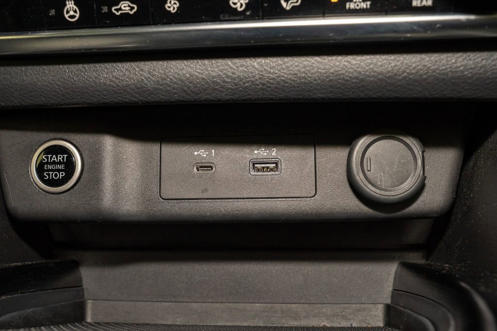 Certified 2023 Nissan Rogue SV w/ SV Premium B Package image 17