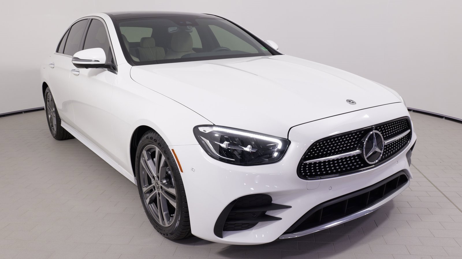 Used 2021 Mercedes-Benz E 350 Sedan image 21