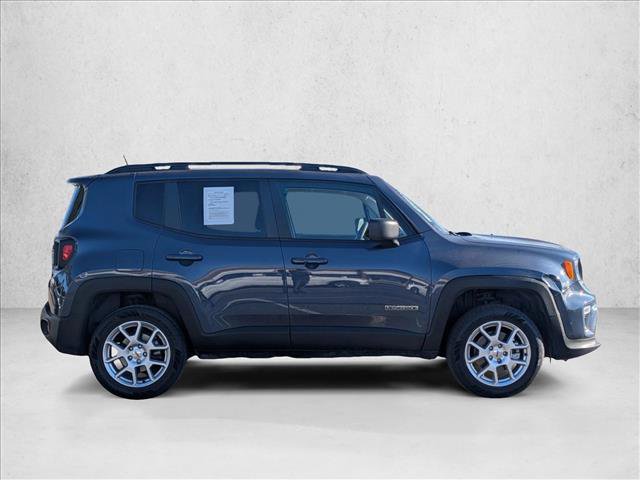 Used 2022 Jeep Renegade Latitude w/ Convenience Group image 4