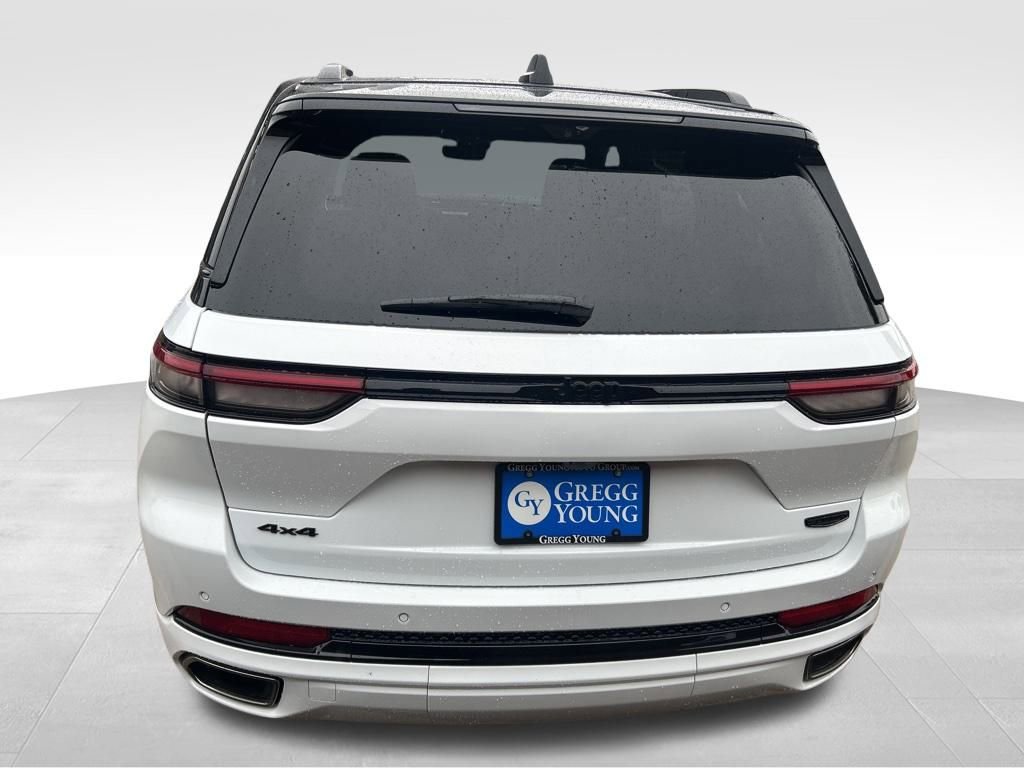 New 2025 Jeep Grand Cherokee Summit image 5