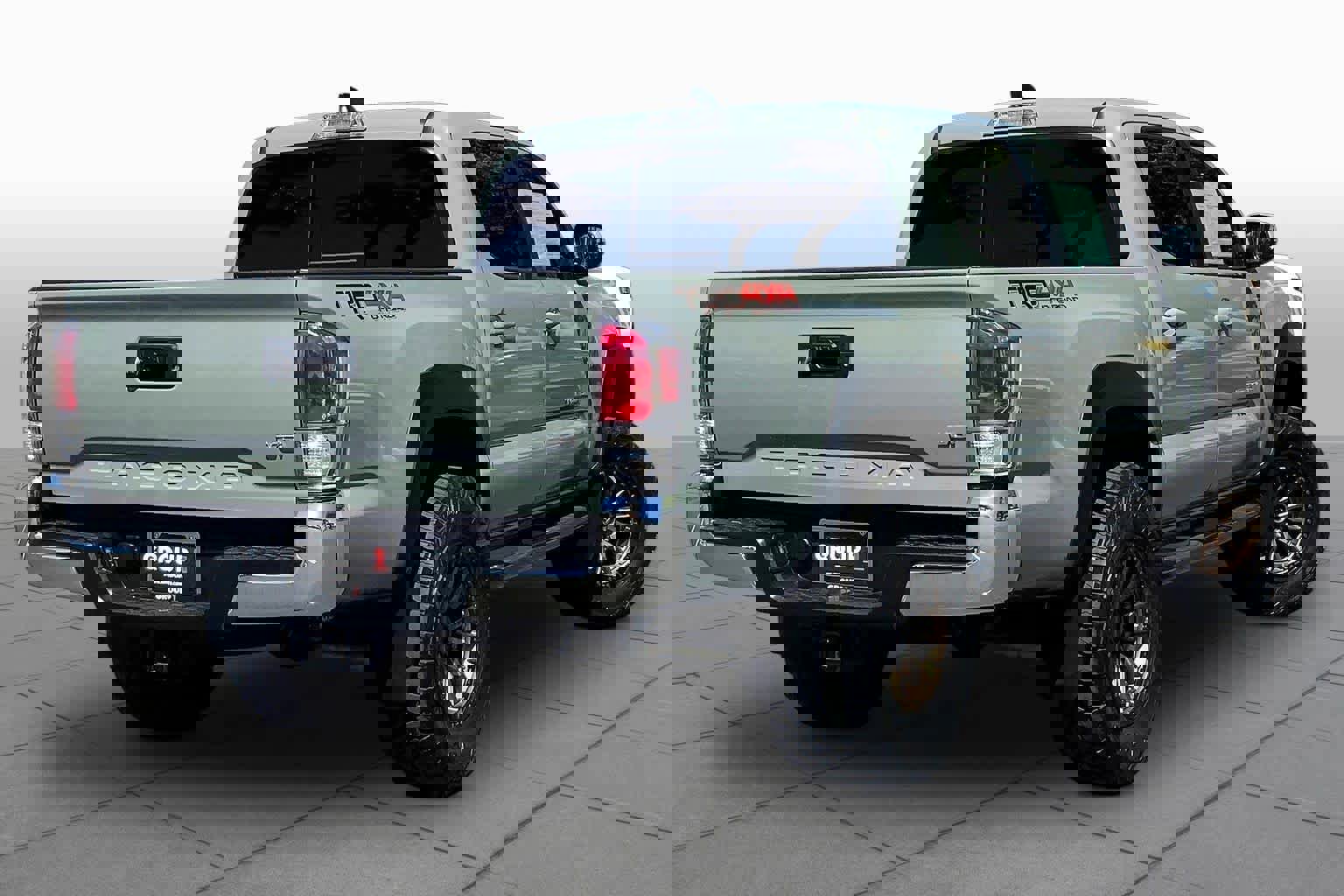 Used 2023 Toyota Tacoma TRD Off-Road image 12