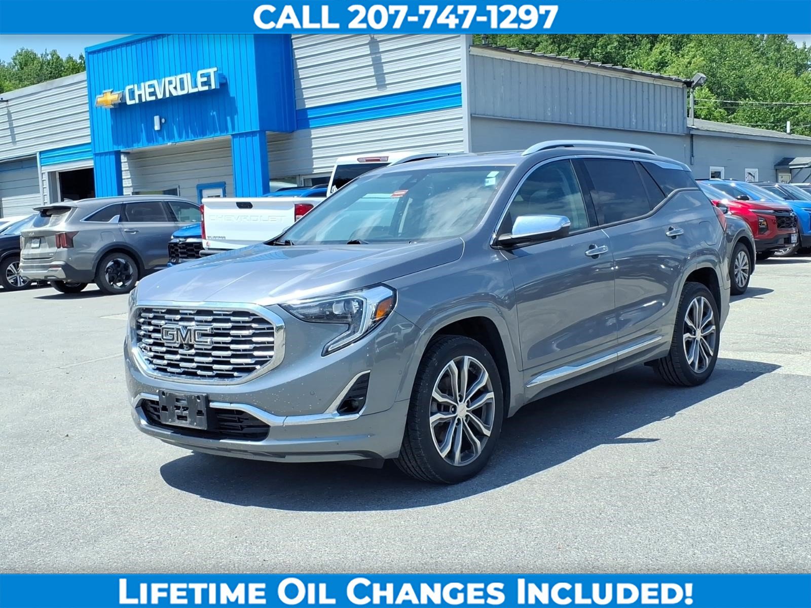 Used 2020 GMC Terrain Denali w/ Denali Premium Package AWD/4WD image 1