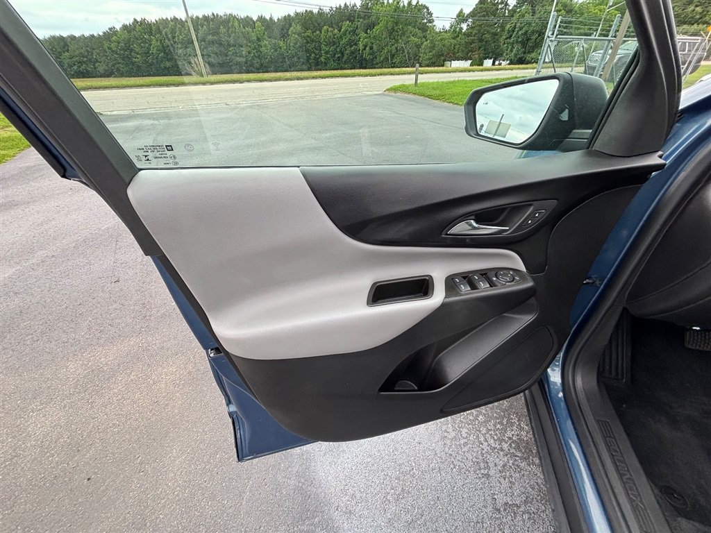 Used 2024 Chevrolet Equinox LS w/ LS Convenience Package FWD image 13