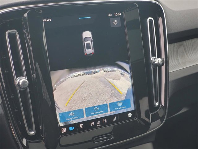 Used 2025 Volvo XC40 B5 Core w/ Protection Package Premier image 25