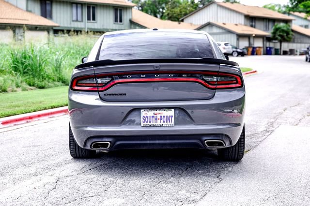 Used 2019 Dodge Charger SXT w/ Plus Group RWD image 7