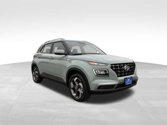 New 2026 Hyundai Venue SEL image 3