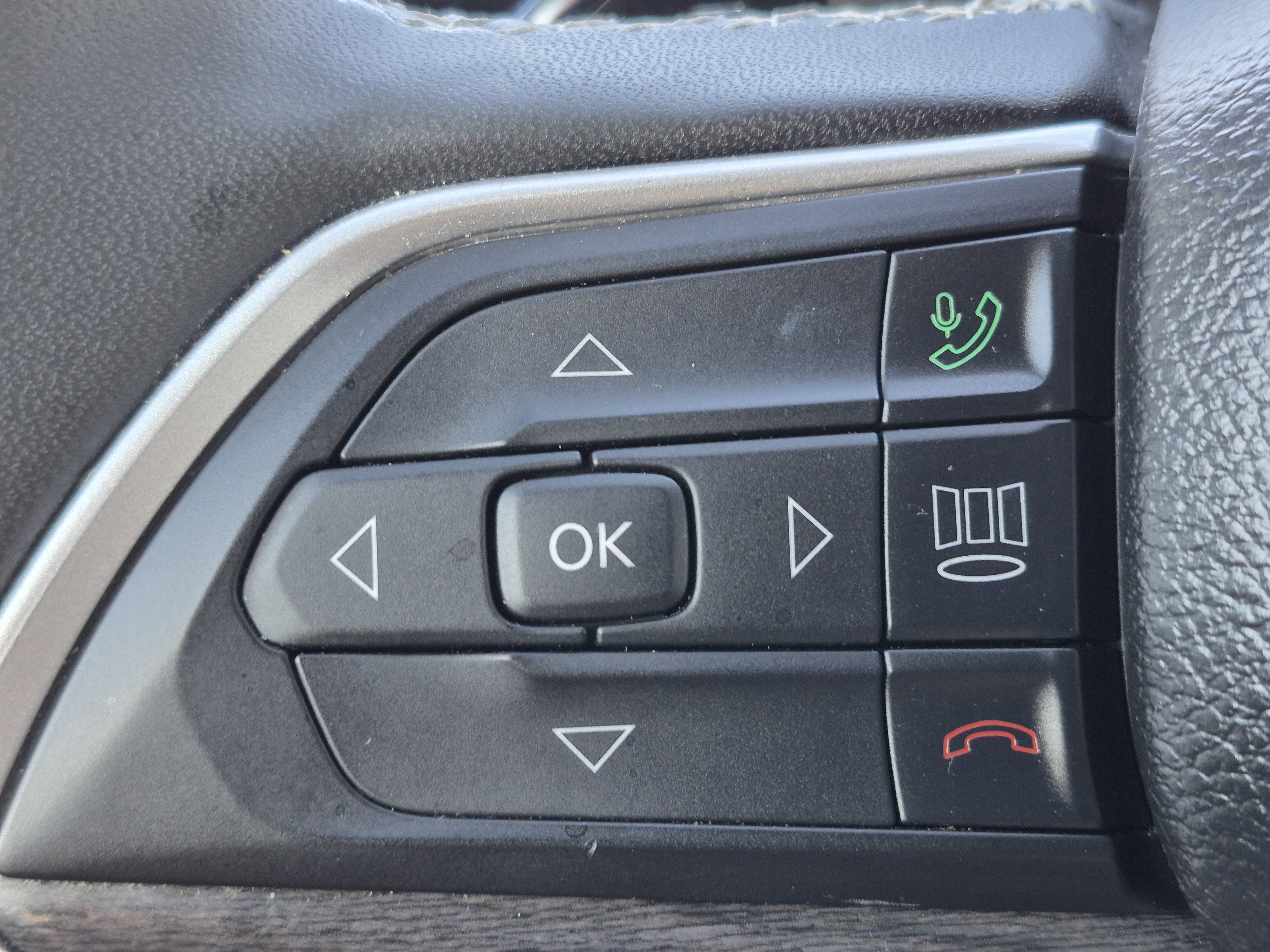 Used 2024 Jeep Grand Cherokee L Limited w/ Luxury Tech Group II image 18