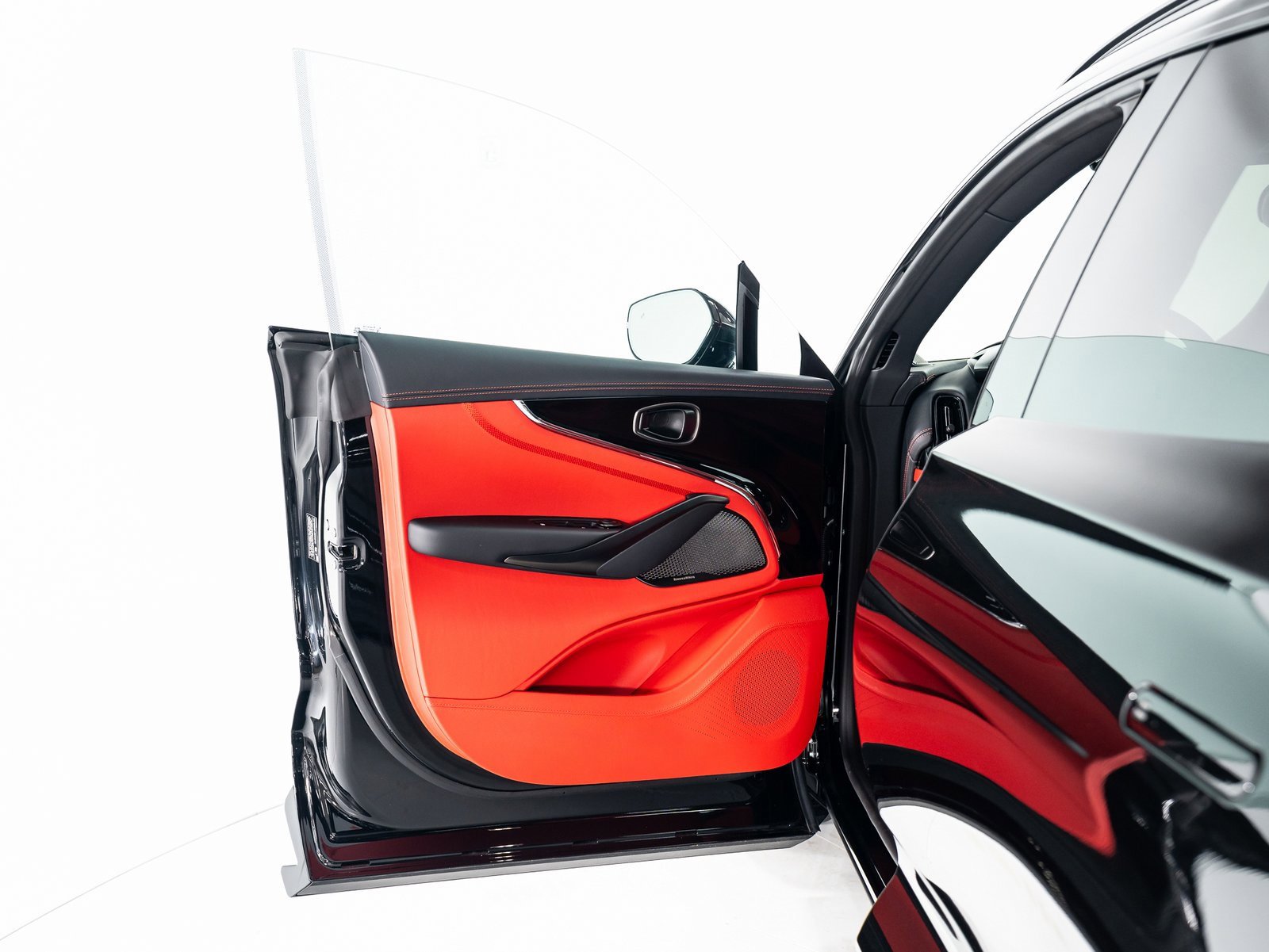 Used 2025 Aston Martin DBX 707 image 10