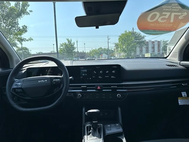 New 2026 Kia Sportage LX w/ LX Convenience Package FWD image 3