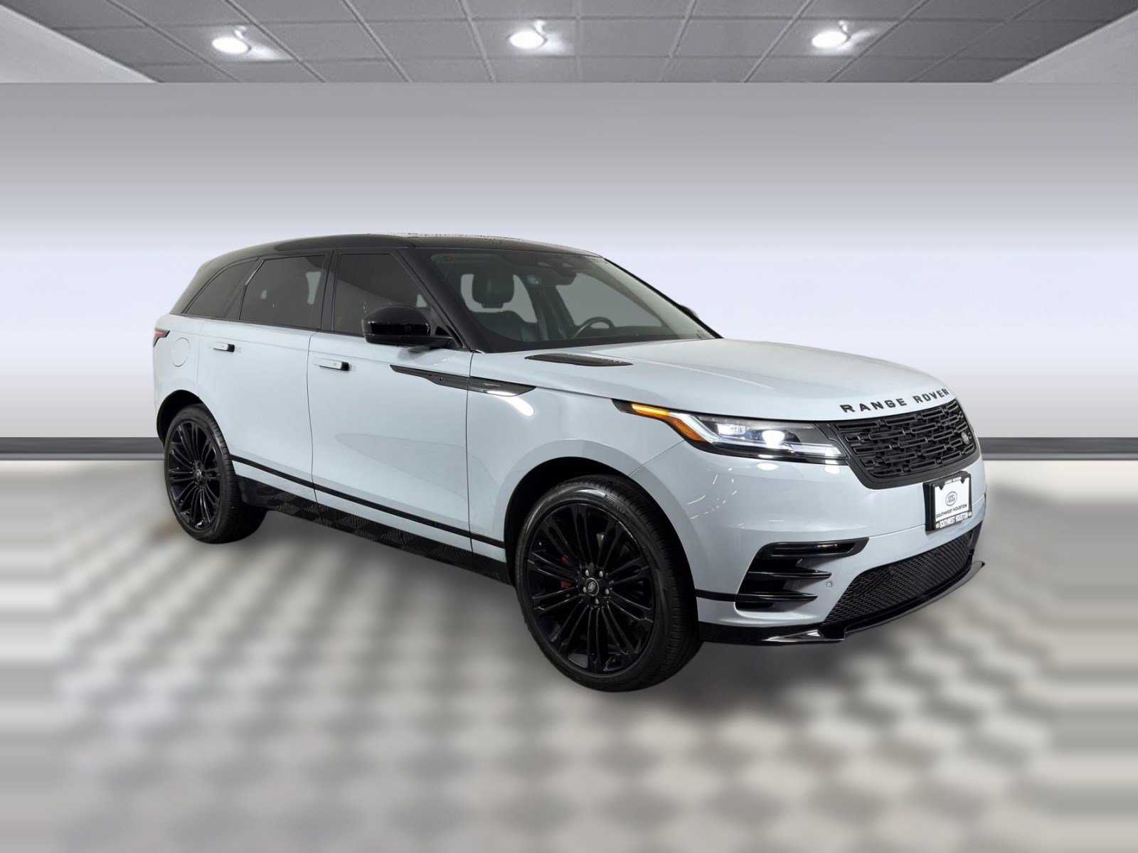 Used 2024 Land Rover Range Rover Velar Dynamic SE image 7