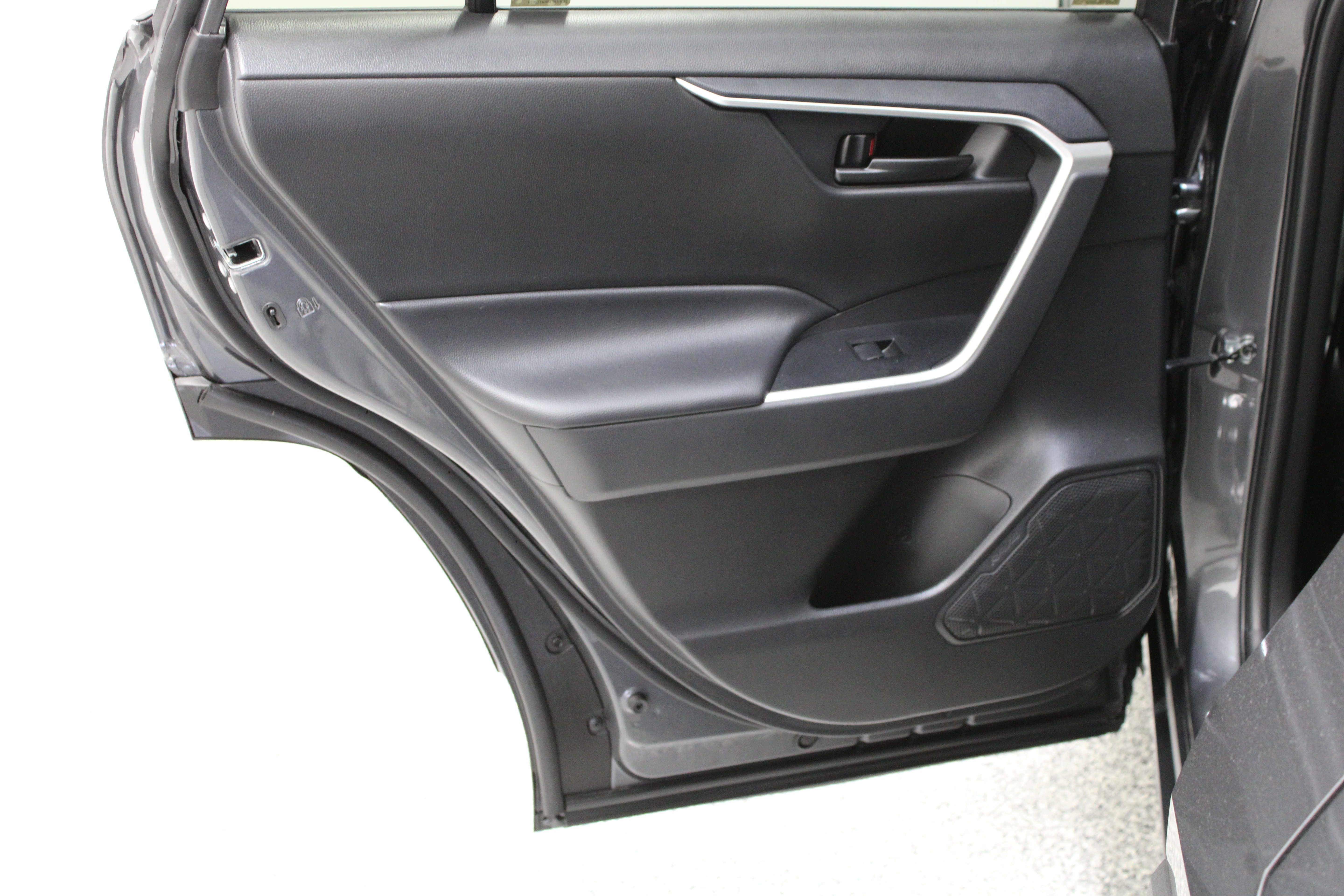 Certified 2024 Toyota RAV4 LE FWD image 22