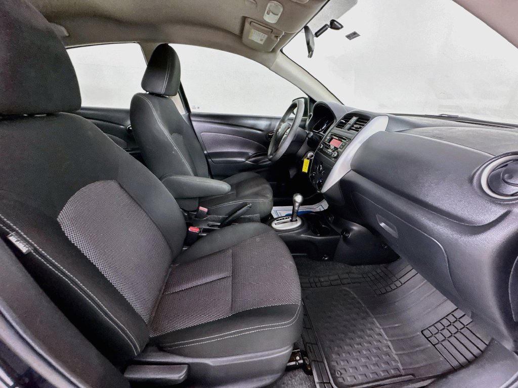 Used 2017 Nissan Versa SV FWD image 30