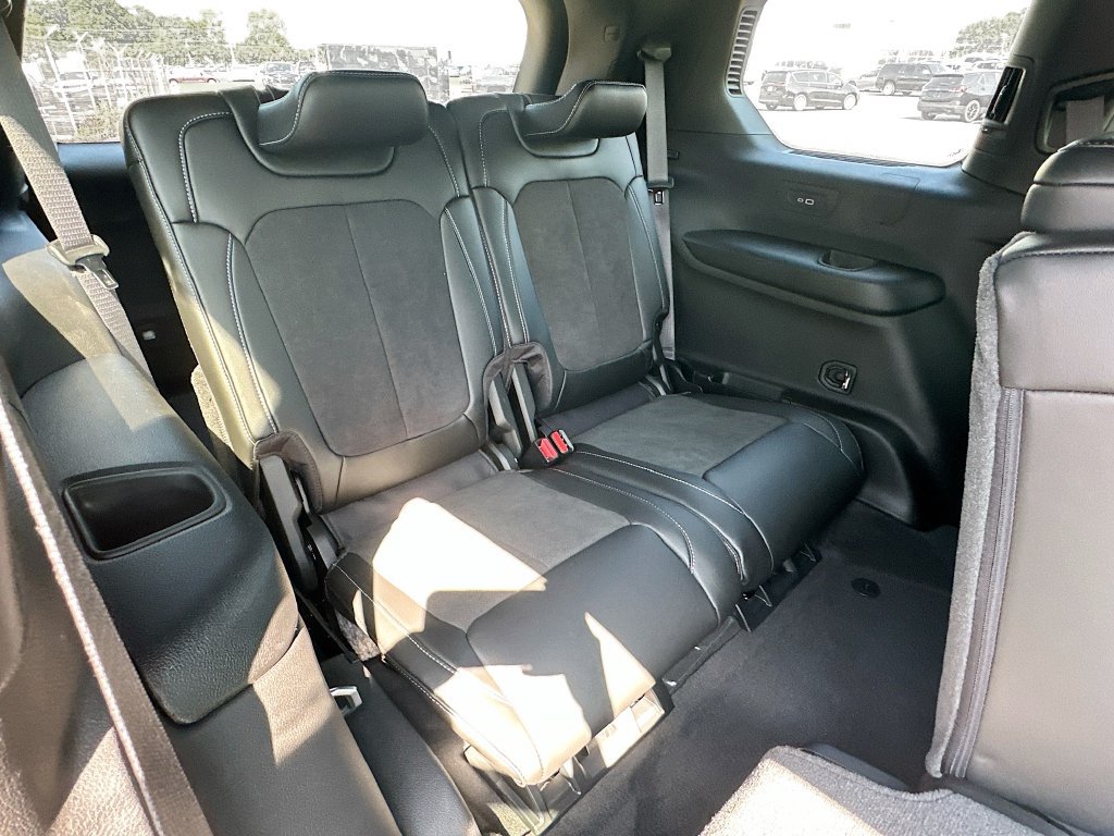 New 2026 Jeep Grand Cherokee L 4WD image 36