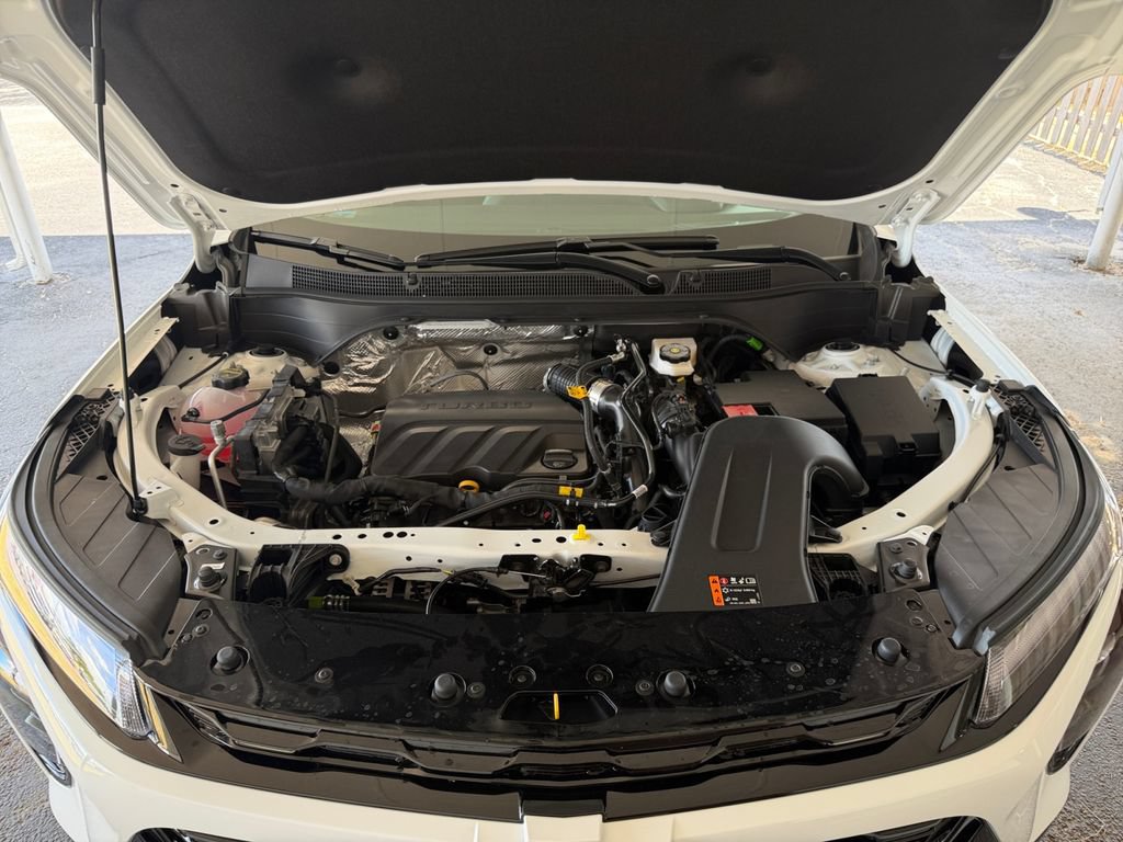 New 2026 Chevrolet Trax ACTIV w/ Sunroof Package FWD image 20