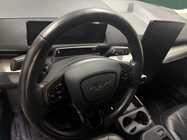Used 2021 Ford Mustang Mach-E Select w/ Comfort/Technology Package RWD image 18
