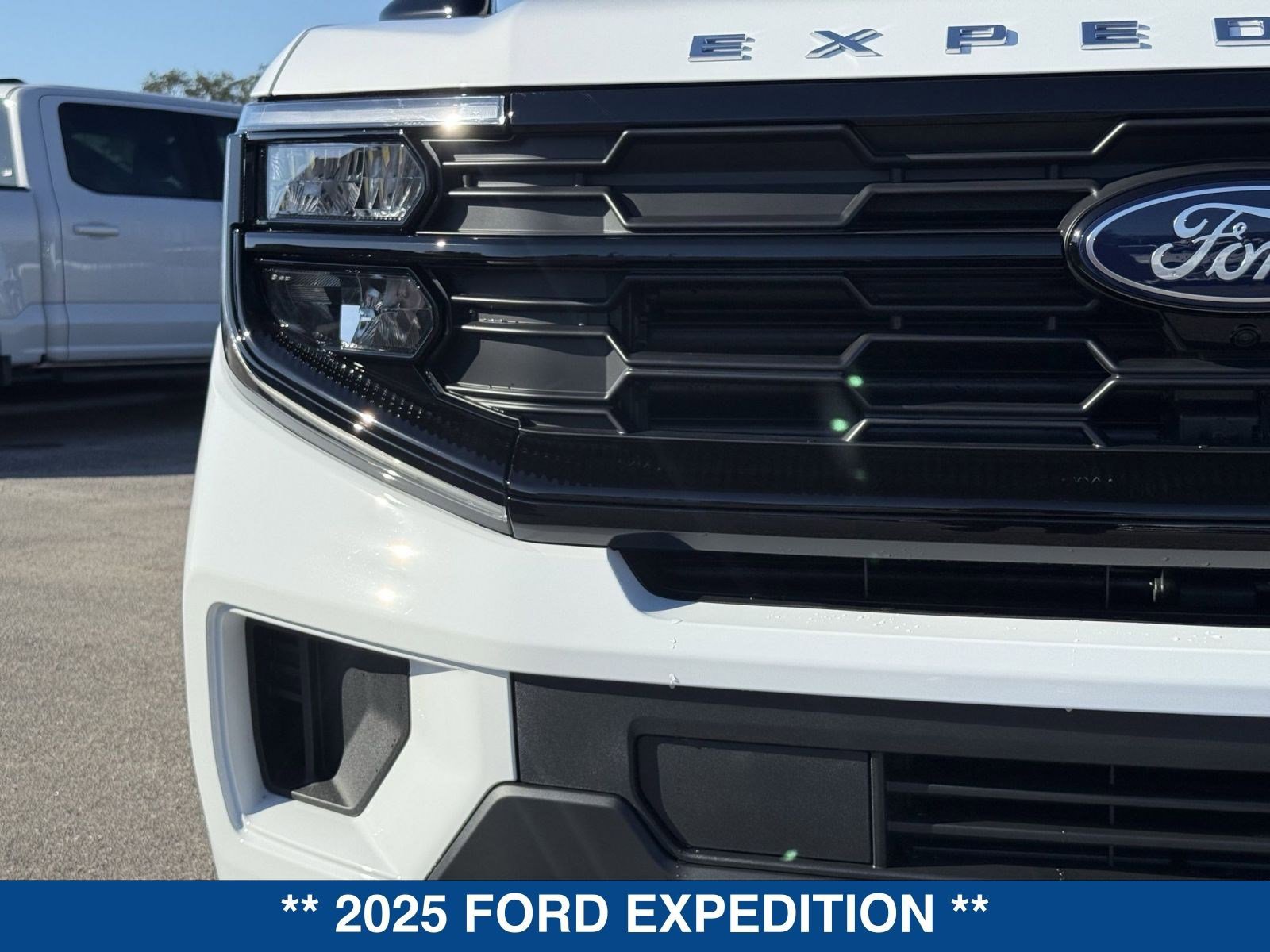 New 2025 Ford Expedition Active RWD image 10