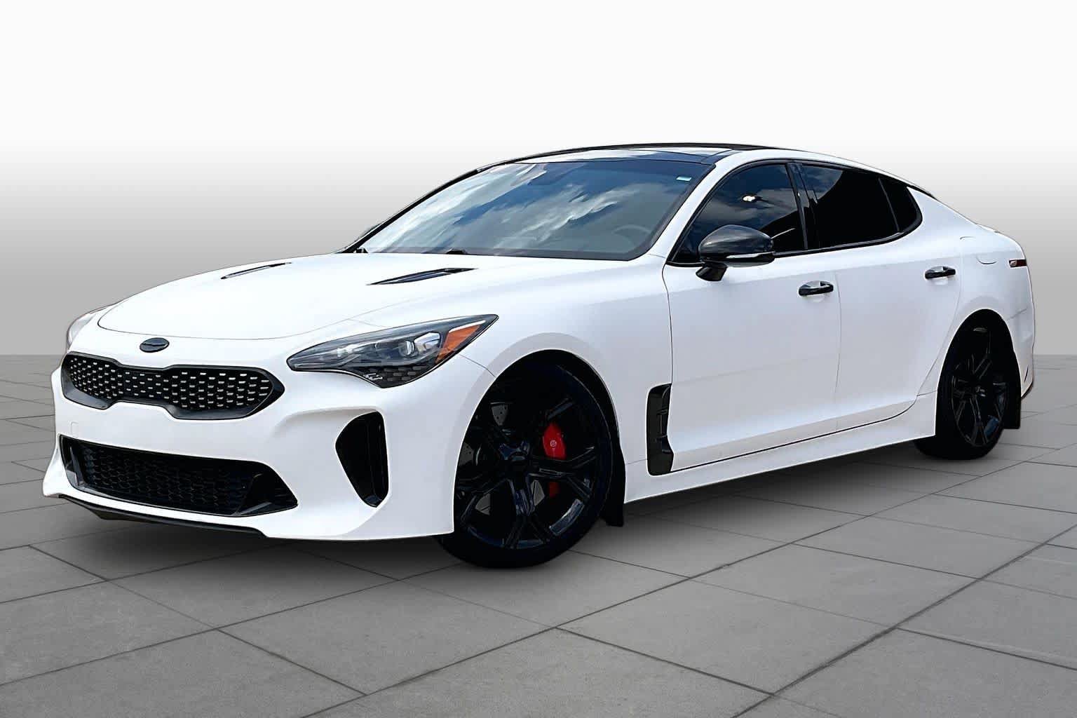 Used 2018 Kia Stinger GT2 AWD/4WD image 3