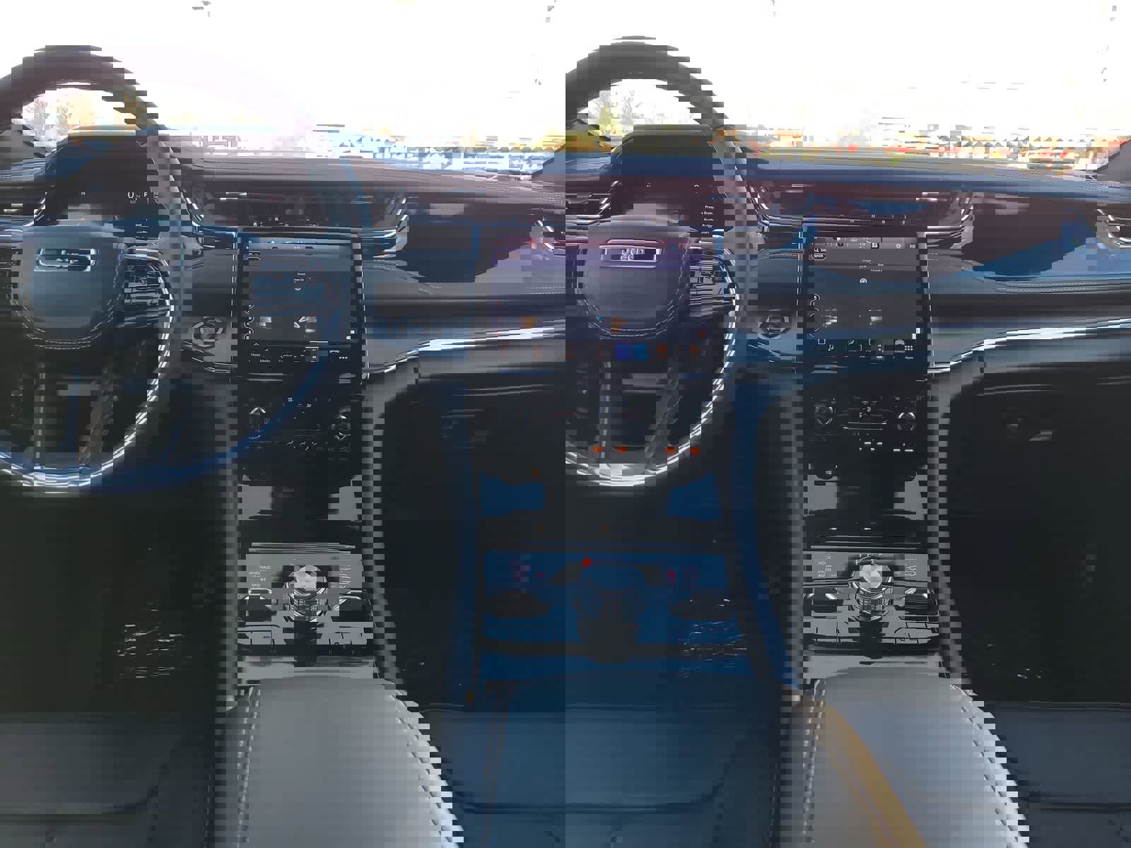 Used 2024 Jeep Grand Cherokee Overland w/ Trailer Tow Package image 18