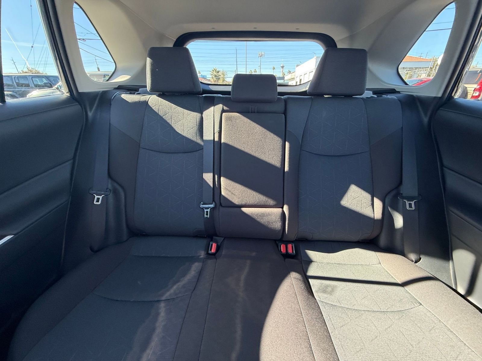 Used 2025 Toyota RAV4 XLE image 37